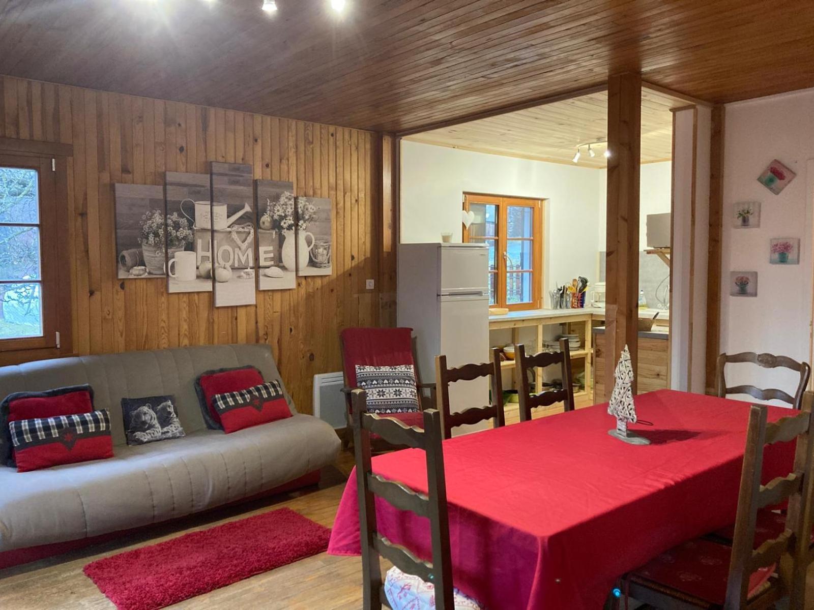 Camping, Hotel De Plein Air Les Cariamas Chateauroux-les-Alpes Exterior photo